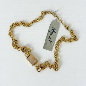 Monet NWT Gold necklace